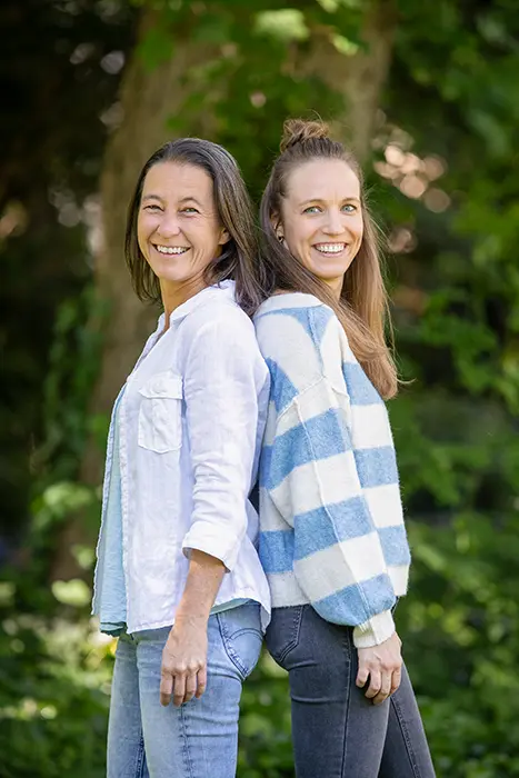 Portrait: Géraldine Lutz und Melanie Kobel, die Gründerinnen von Vision Vibes (size 700)